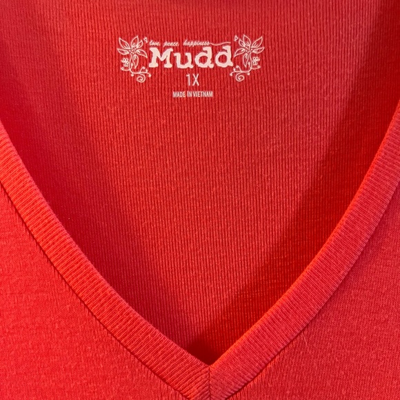 Mudd V Neck sleeveless tunic - Picture 2 of 3